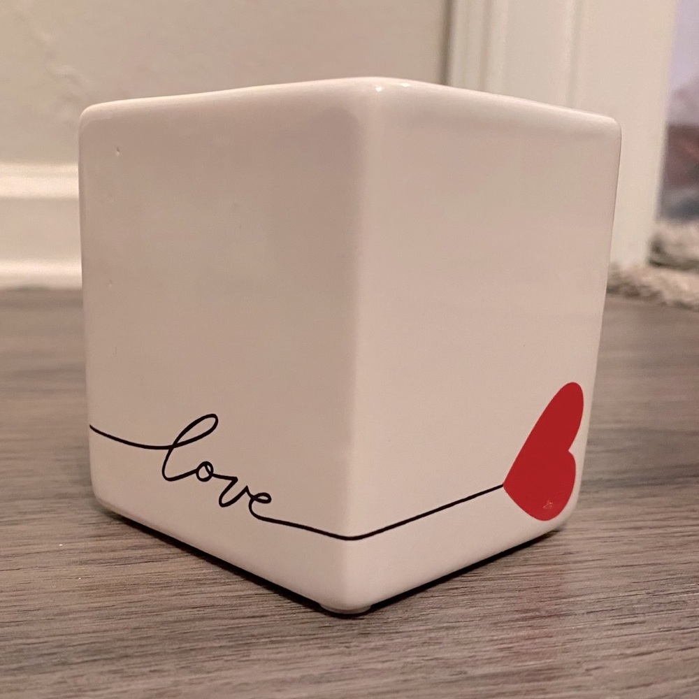 Love ❤️ 4 in. White Planter